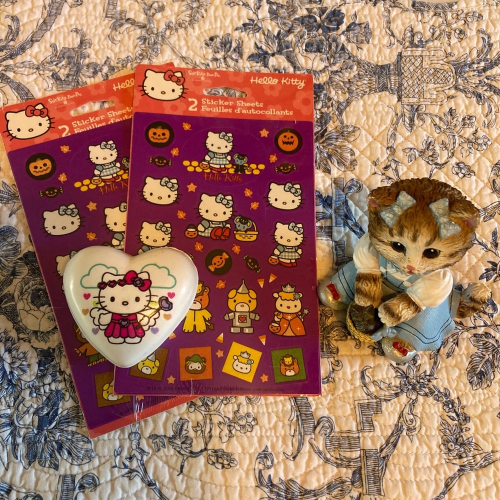 ✨Coquette Dorothy Kitty Figure & Hello Kitty Stickers💙🪄✨